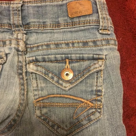 Girls size 5 slim jordache bootcut jeans - Picture 3 of 6
